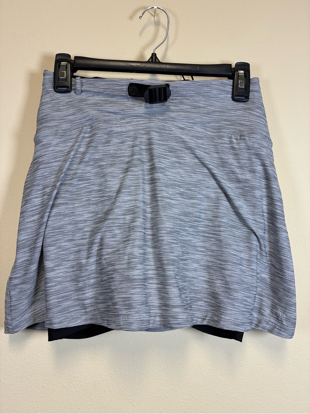 SkirtSports Heather Gray Skort with Black Built-In Shorts, size S/M